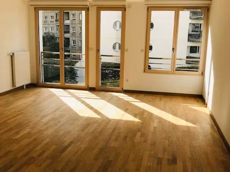 location appartement 3 pièces 61 m² à arcueil (94110)  1 380 €