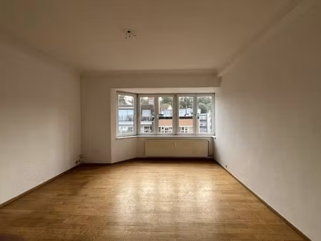 appartement à louer à rue béranger 10 forest (vbe53246)