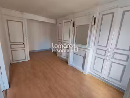 prox gare  apt f2 refait à neuf 43.63 m²