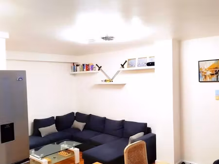 location meublée appartement 3 pièces 55 m² à paris 18ème (75018)  1 900 €