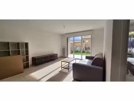 a louer 2 pieces dans residence neuve