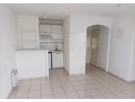 location appartement 2 pièces 40 m² à toulouse (31000)  650 €