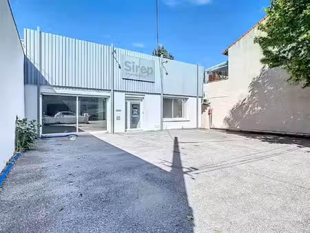 local valence avec parking châteauvert à louer - 255m2