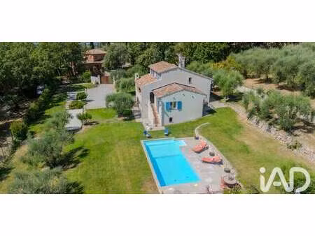 maison avec piscine et terrasse saint-jeannet (06)