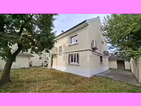 maison de 155 57 m² à tremblay-en-france