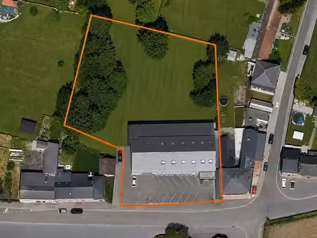 commerce et habitation peb b 128 kwh/m²/an