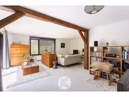 tijdloze bungalow met stijlvolle afwerking