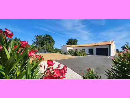 vente maison 4 pièces  131.00m²  rouillé