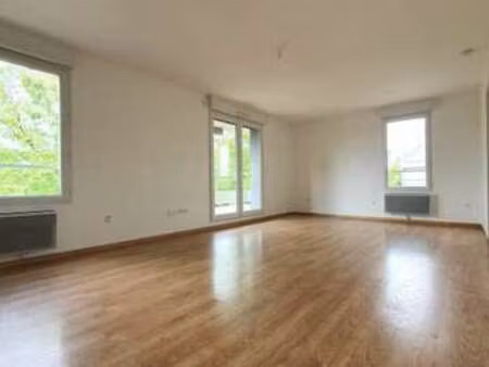 location appartement 4 pièces à orvault (44700) : à louer 4 pièces / 82m² orvault