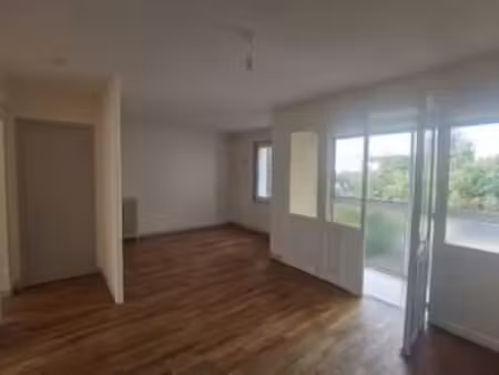 location appartement 3 pièces à rennes gare (35000) : à louer 3 pièces / 65m² rennes gare