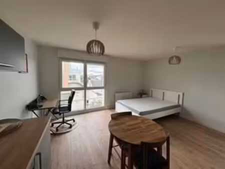 location appartement t1 meublé à rennes (35000) : à louer t1 meublé / 30m² rennes
