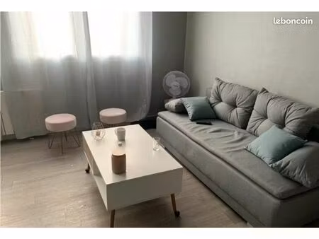 studio 1 pièce 29 m²