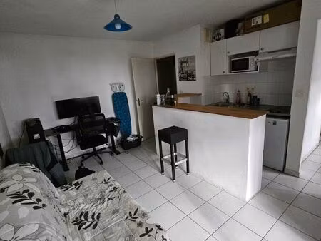 appartement 30m2 meublé avec jardinet 100 m métro mermoz