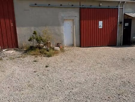 hangar - entrepôt