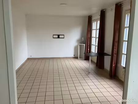 au centre du lude