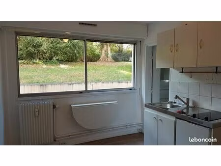 studio 18 m2 résidence standing (versailles)