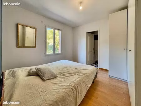 chambre 11m² + salle d'eau privative dans belle et grande maison au calme