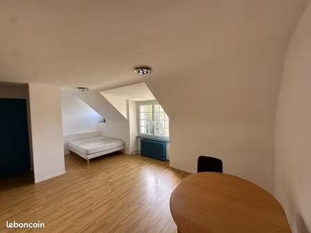 location studio meublé à pléguien