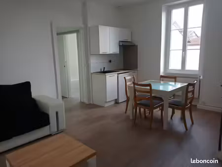 t2 meublé à l'année