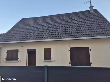 maison à louer aubrives