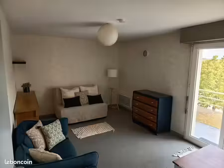 t1 meublé 28m2 proche chu/campus à poitiers - loyer 455