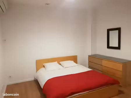 location chambre et salle de bain privative