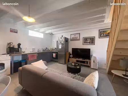 a louer - maison de village - paillet