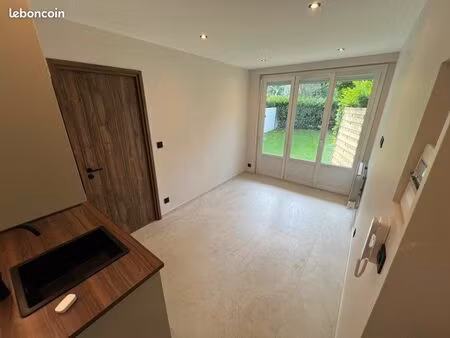 magnifique 2 pièces lumineux et refait à neuf avec jardin