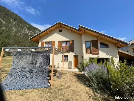grande maison avec jardin  double garage – val-des-prés