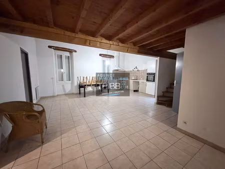 thuir - appartement t2 en duplex - 86m2