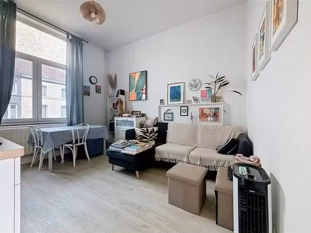 appartement à louer à rue du commerce 38 andenne (vbe53296)