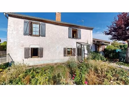 maison à rénover avec jardin et grange