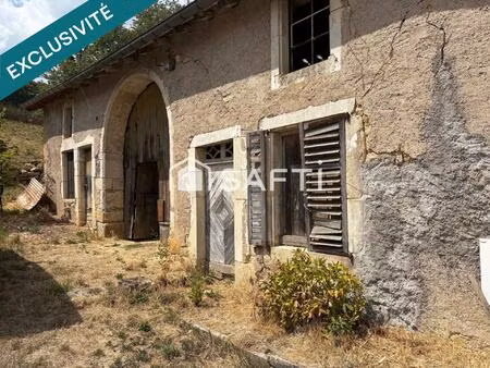 ancienne grange sur un terrain de 1200 m2 offrant de belles perspectives d'agencements