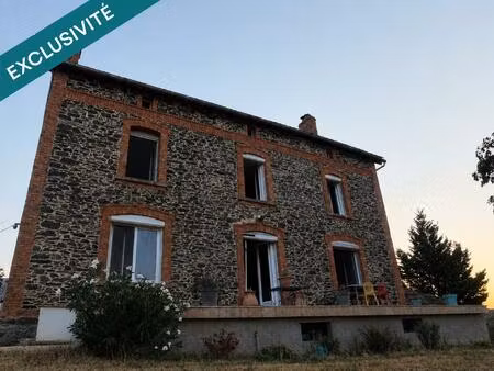 maison 8 pièces de 220m²
