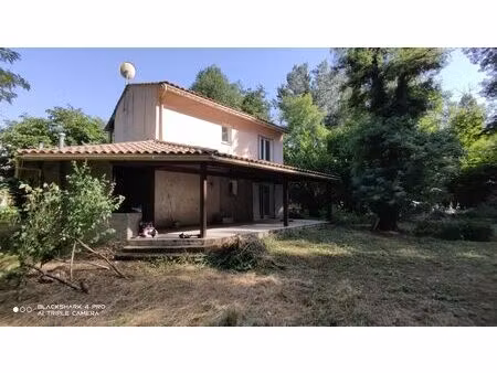 saint pardoux d'isaac  maison 3 chambres  1850m² de terrain