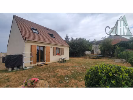 77 - pavillon 3 chambres proche de longueville