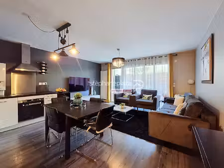 t3 meublé ? 67 8 m² ? rez-de-chaussée avec terrasse