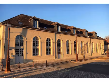 location appartement 1 pièce 55.5 m² à compiegne (60200)  880 €