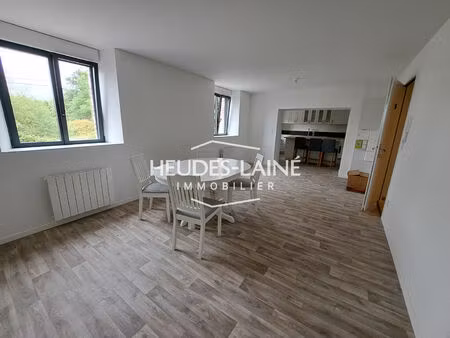 a louer : le val saint pere - appartement f.3 - meuble