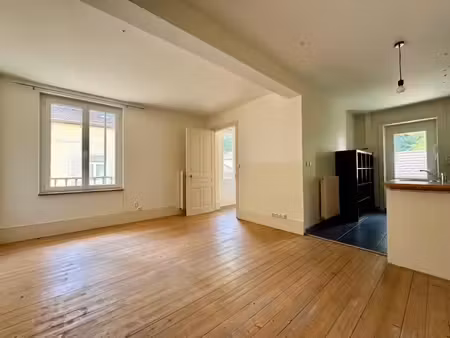 location appartement 2 pièces 38.93 m² à lons-le-saunier (39000)  460 €