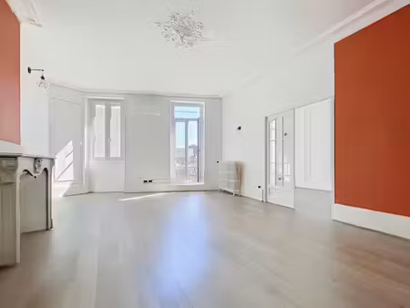 location appartement 3 pièces 78 m² à valence (26000)  795 €