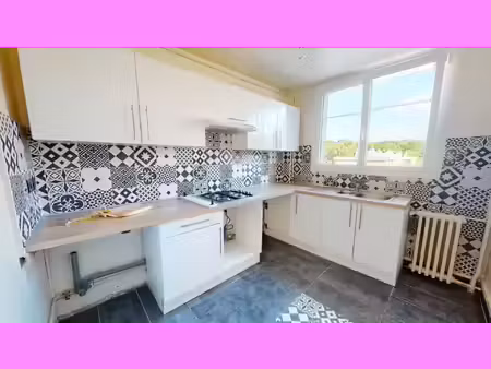 location appartement 4 pièces  72.15m²  bougival