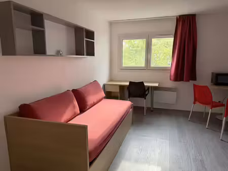 location appartement 1 pièce  18.16m²  champs