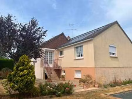 vente maison à ernée (53500) : à vendre / 95m² ernée