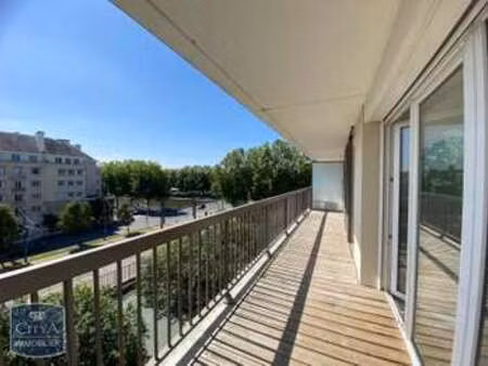 location appartement 3 pièces à caen (14000) : à louer 3 pièces / 65m² caen