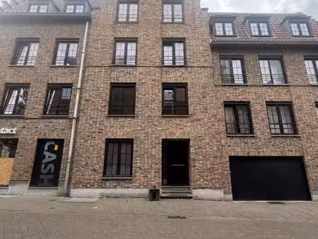 appartement à louer à ieper € 800 (lqsiu) - era domus (ieper) | zimmo