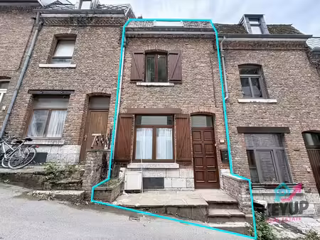 maison rénovée de 2 chambres à dinant