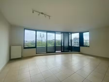 montgomery  bel appartement moderne 2ch/2sdb  terrasse et pa