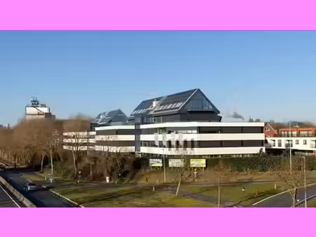 bureaux à louer à sluispark sur la r4 à merelbeke