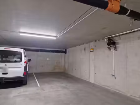 parking / garage
